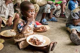 Distribuição de Alimentos